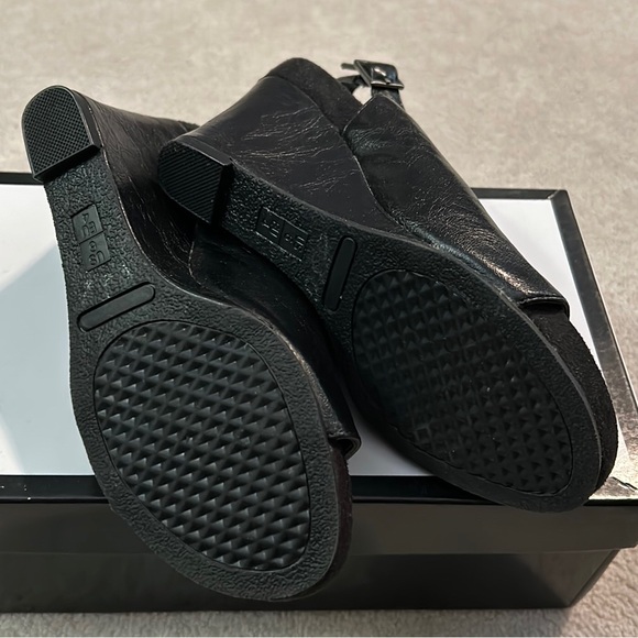 Aerosoles Leather Wedge Sandal - Picture 8 of 8